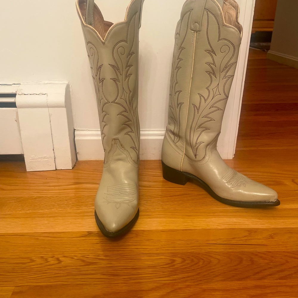 Vintage cowboy boots